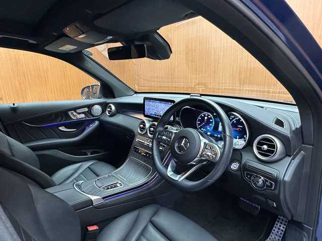 メルセデス・ベンツ ＧＬＣ２２０ d 4マチック AMGライン 千葉県 2021(令3)年 4万km ブリリアントブルーM レザーエクスクルーシブＰＫＧ　/パノラマＳＲ　/ＡＣＣ　/黒革　/ナビ　/ＴＶ　/３６０°Ｂｕｒｍｅｓｔｅｒサウンド　/シートヒーター　/ベンチレーション　/電動リアゲート　/ハイビームアシストプラス　/１オーナー