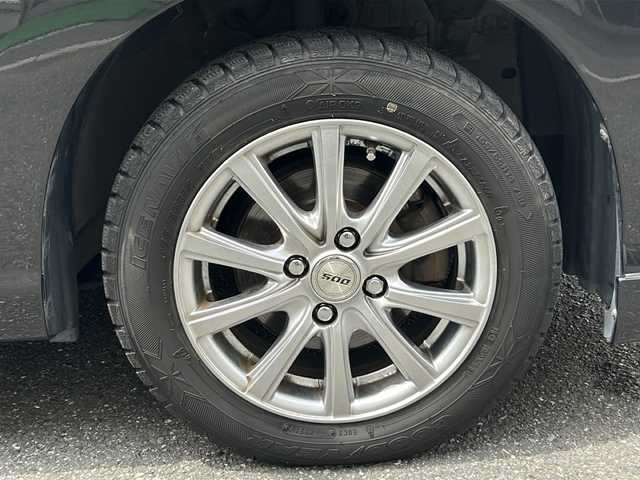 トヨタ ルーミー カスタムG S 埼玉県 2018(平30)年 7.2万km ブラックマイカメタリック 走行距離71671km/ワンオーナー/純正SDナビ（NSZT-W66T）/AM/FM/CD/MSV/フルセグＴＶ/バックカメラ/フリップダウンモニター/純正フロアマット/社外14インチAW(スタッドレス)/両側パワースライドドア/革巻きハンドル/クルーズコントロール/車線逸脱警報/衝突被害軽減システム/横滑り防止装置/先行車発進警報/アイドリングストップ/プッシュスタート/ドアバイザー/LEDヘッドライト/フォグランプ/電動格納ミラー/ウィンカーミラー/スマートキー×１/保証書/取扱説明書