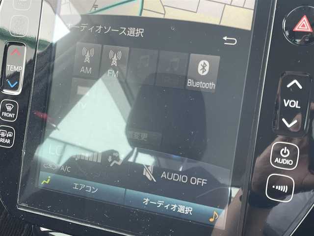 トヨタ プリウス ＰＨＶ A ナビパッケージ 茨城県 2020(令2)年 2.4万km スーパーホワイトⅡ 純正ナビ/【AM・FM・USB・iPod・BT・TV】/パーキングアシスト/パワーシート/シートヒーター/BSM/HUD/前方ドラレコ/ビルトインETC2.0/全方位カメラ/レーダークルコン/ステアリングヒーター/ステリモ/社外アルミホイール/トヨタセーフティセンス