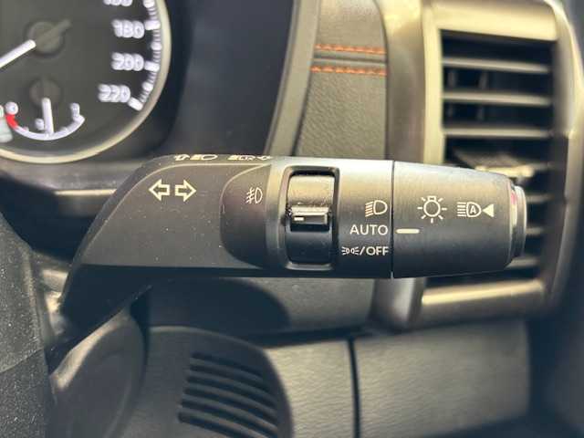 三菱 トライトン GSR 埼玉県 2024(令6)年 0.8万km ダイヤモンドブラックマイカ e-Assist/純正9インチナビ/　　USB/BT/フルセグTV/マルチアラウンドモニター/レーダークルーズコントロール/LEDオートライト/レザーシート/パワーシート/シートヒーター/ステアリングヒーター/ステアリングスイッチ/アイドリングストップ/プッシュスタート/ETC/禁煙車