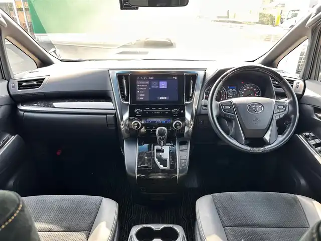 トヨタ ヴェルファイア Z ゴールデンアイズ 宮城県 2020(令2)年 3.3万km ホワイトパールクリスタルシャイン TRDフルエアロ（F/S/R）/セーフティセンス/・プリクラッシュセーフティ/・レーントレーシングアシスト/・ロードサインアシスト/・アダプティブハイビームシステム/・レーダークルーズコントロール（全車速追従機能付）/インテリジェントクリアランスソナー/純正12インチフリップダウンモニター（V12T-R68C）/9インチディスプレイオーディオ/・ナビ機能付/・CD/DVDデッキ/・Bluetooth/・フルセグTV/バックカメラ/ビルトインETC/ドライブレコーダー/AC100V/100Wコンセント/パワーバックドア/両側パワースライドドア/ハーフレザーシート/ウッドコンビステアリング/ステアリングスイッチ/電動パーキングブレーキ/ブレーキホールド/3眼LEDヘッドランプ/フォグランプ/オートライト/スマートキー＆プッシュスタート/電動格納ミラー/純正18インチAW/フロアマット/ドアバイザー/W/サイド/カーテンエアバッグ