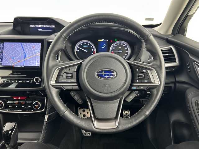 スバル フォレスター ハイブリッド アドバンス 愛知県 2020(令2)年 2.2万km クリスタルホワイトP 禁煙車/純正8インチナビ/（CD/Bluetooth/フルセグTV)/サイド・フロントカメラ/アイサイト/レーンキープアシスト/ブラインドスポットモニター/オートマチックハイビーム/追従式クルーズコントロール/ETC/デジタルインナーミラー/レザーシート/パワーシート/シートヒーター/ステアリングヒーター/ルーフレール/パドルシフト/純正アルミホイール/LEDヘッドライト/スマートキー