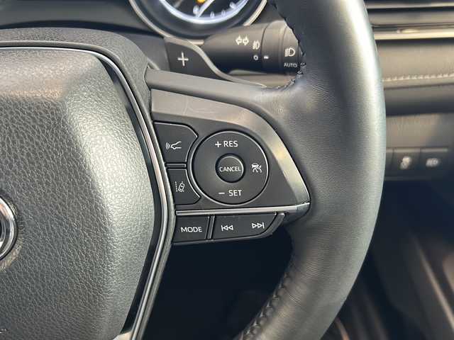 トヨタ カムリ WSレザーパッケージ 岐阜県 2021(令3)年 2万km アティチュードブラックマイカ 純正９インチディスプレイオーディオ/パノラミックビューモニター/ブラインドスポットモニター/ヘッドアップディスプレイ/黒レザーシート/シートヒーター/ビルトインＥＴＣ/セーフティセンス/レーダークルーズコントロール/ＬＥＤヘッドライト