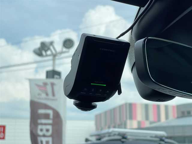 アウディ ＴＴクーペ 1．8 TFSI 山梨県 2016(平28)年 6.4万km グレイシアホワイトメタリック Sラインエクステリア/Bカメラ /バーチャルC/クルコン/純正メモリナビ/ＢＴ/前後ソナー/純正１８インチＡＷ/フルセグＴＶ/オートライト/ＬＥＤヘッドライト/３６０ドラレコ/ＡＡＣ/ＥＴＣ/取説/保証書１８０台限定車