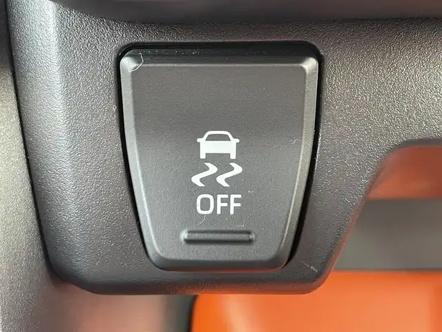トヨタ ＲＡＶ４ アドベンチャー 滋賀県 2020(令2)年 2.3万km アティチュードブラックマイカ TRDエアロ/純正10。5型ディスプレイオーディオ/・フルセグTV/・Bluetooth/バックカメラ/革巻きステアリング/ステアリングリモコン/前後ドラレコ/ETC/パワーシート/黒レザーシート/社外アルミホイール/ブロックタイヤ/トヨタセーフティーセンス/・レーダークルーズコントロール/・プリクラッシュセーフティ/・レーントレーシングアシスト/・ロードサインアシスト/・フロントクロストラフィックアラート/・ドライバー異常時対応システム/・プロアクティブドライビングアシスト/・発進遅れ告知機能/・緊急時操舵支援/・レーンチェンジアシスト/自動防眩インナーミラー/オートリトラミラー/LEDヘッドライト/フォグライト/スマートキー