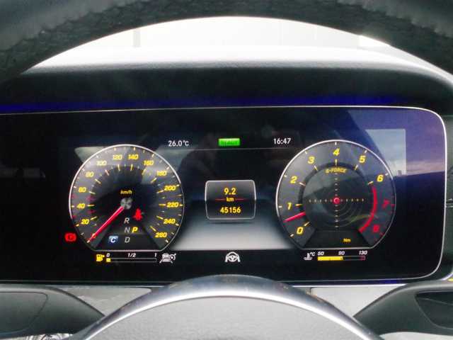 メルセデス・ベンツ ＣＬＳ４５０ 4マチック スポーツ 岩手県 2019(平31)年 4.6万km セレナイトグレー エクスクルーシブパッケージ/アクティブブレーキアシスト /レーンチェンジアシスト/ブラインドスポット/パヒュームアトマイザー/純正HDDナビ/フルセグTV/全方位カメラ/サンルーフ/ブルメスターサウンド/ヘッドアップD/アンビエントライト/赤/黒レザーシート/パワーシート/シートヒーター/エアシート /パワートランク/マルチビームLED