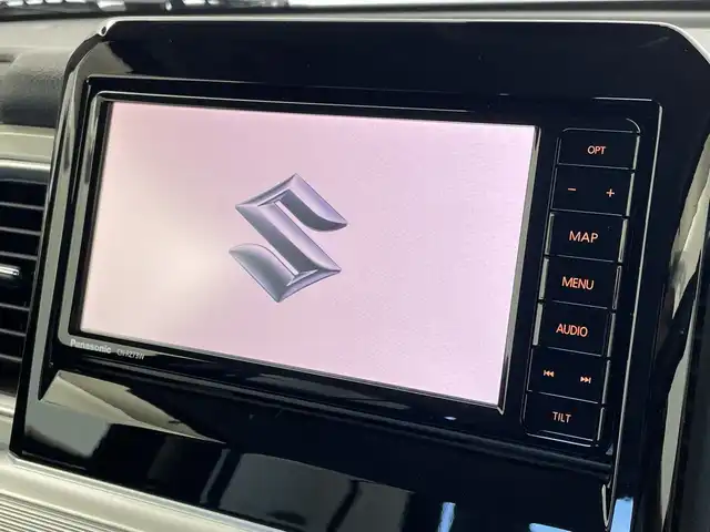 スズキ クロスビー HYBRID MZ 新潟県 2018(平30)年 5.3万km スーパーブラックパール 3トーンコーディネート 社外ＳＤナビ（Bluetooth・CD）/アラウンドビューモニター　/フルセグ　/レーンキープアシスト　/後方コーナーセンサー　/クルーズコントロール　/前席シートヒーター　/ＬＥＤオートライト　/デュアルセンサーブレーキサポート　/アイドリングストップ/ETC/MTモード付AT/純正フロアマット/純正１６インチアルミホイール/スマートキー