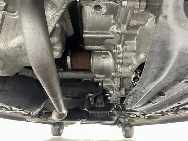 ホンダ Ｎ ＢＯＸ カスタム G L ホンダセンシング 福島県 2017(平29)年 2.8万km クリスタルブラックパール ホンダセンシング/・衝突軽減ブレーキ/・誤発進抑制機能/・歩行者事故低減ステアリング/・路外逸脱抑制機能/・先行車発進お知らせ機能/・標識認識機能/・渋滞追従機能付きアダプティブクルーズコントロール/・レーンキープアシスト/純正ナビゲーション/型式：VXM-174VFXI/【TV/BT/CD/DVD/USB/AM・FM】/・バックカメラ/ETC/前方ドライブレコーダー/後方コーナーセンサー/片側パワースライドドア/LEDライト/・オートライト/・オートハイビーム/・フォグライト/ステアリングリモコン/プッシュスタート/・スマートキー/ドアバイザー/純正フロアマット/電動格納ウィンカーミラー/エアロパーツ（サイド）