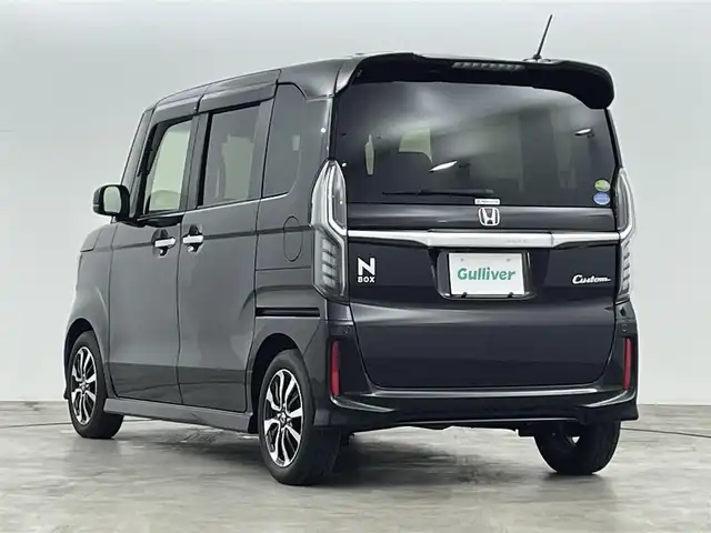 ホンダ Ｎ ＢＯＸ カスタム G L ホンダセンシング 福島県 2017(平29)年 2.8万km クリスタルブラックパール ホンダセンシング/・衝突軽減ブレーキ/・誤発進抑制機能/・歩行者事故低減ステアリング/・路外逸脱抑制機能/・先行車発進お知らせ機能/・標識認識機能/・渋滞追従機能付きアダプティブクルーズコントロール/・レーンキープアシスト/純正ナビゲーション/型式：VXM-174VFXI/【TV/BT/CD/DVD/USB/AM・FM】/・バックカメラ/ETC/前方ドライブレコーダー/後方コーナーセンサー/片側パワースライドドア/LEDライト/・オートライト/・オートハイビーム/・フォグライト/ステアリングリモコン/プッシュスタート/・スマートキー/ドアバイザー/純正フロアマット/電動格納ウィンカーミラー/エアロパーツ（サイド）