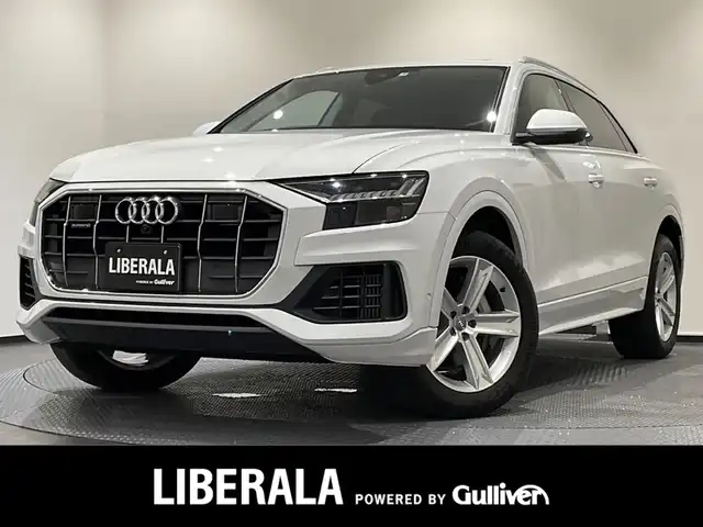 アウディ Ｑ８ 55TFSIクワトロ デビューPKG ラグジュアリ 新潟県 2019(令1)年 4.4万km グレイシアホワイトメタリック ラグジュアリーパッケージ/・パノラマサンルーフ/・プライベートガラス/・アダブティブエアサスペンション/・シートベンチレーション・マッサージ機能（フロント）/コンフォートアシスタンスパッケージ/・HDマトリクスLEDヘッドライト/・ルーフレール/・アダブティブウィンドウワイパー/・アダブティブドライブアシスト/アダブティブクルーズコントロール/Bang&Olufsenサウンドシステム/バーチャルコックピット/MMIナビゲーションシステム/フルセグTV/サラウンドビューカメラ/ブラックレザーシート/シートヒーター（D、N席）/パワーシート（D、N席）/純正20インチAW/アドバンストキー/スペアキー１本/電動リアゲート/ETC2.0