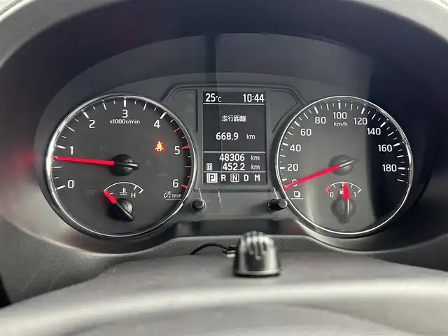 日産 エクストレイル 20GT 道央・札幌 2011(平23)年 4.9万km ブリリアントホワイトパール ・４WD/・DOPメモリーナビ（MP310-A）/　CD/DVD/SD/BT/フルセグTV/・ETC/・クルーズコントロール/・ダウンヒルアシストコントロール/・２WD⇔４WD切り替え/・MTモード付AT/・横滑り防止装置/・オートライト/・キセノンヘッドライト/・フロントフォグランプ/・ドアバイザー/・純正１８インチAW（夏）/・積込社外１６インチAW（冬215/65R16 8分山）/・スマートキー/・純正フロアマット/・取扱説明書/・保証書