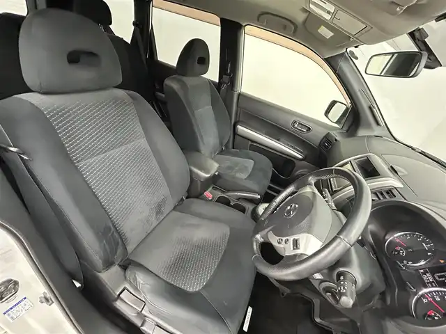 日産 エクストレイル 20GT 道央・札幌 2011(平23)年 4.9万km ブリリアントホワイトパール ・４WD/・DOPメモリーナビ（MP310-A）/　CD/DVD/SD/BT/フルセグTV/・ETC/・クルーズコントロール/・ダウンヒルアシストコントロール/・２WD⇔４WD切り替え/・MTモード付AT/・横滑り防止装置/・オートライト/・キセノンヘッドライト/・フロントフォグランプ/・ドアバイザー/・純正１８インチAW（夏）/・積込社外１６インチAW（冬215/65R16 8分山）/・スマートキー/・純正フロアマット/・取扱説明書/・保証書