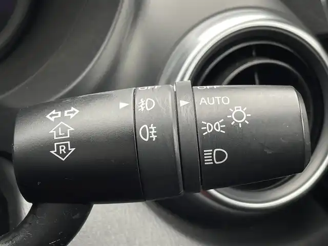 アバルト １２４ スパイダー 三重県 2020(令2)年 2.1万km パール レコードモンツァマフラー/純正ビルシュタイン/純正ナビＴＶ/ＯＰレザーシート(赤黒コンビ)/シートヒーター/クルコン/Ｂカメラ/ＬＥＤライト/Ｂｌｕｅｔｏｏｔｈ/ドラレコ/純正１７インチＡＷ/ビアンコアクロポリス1972