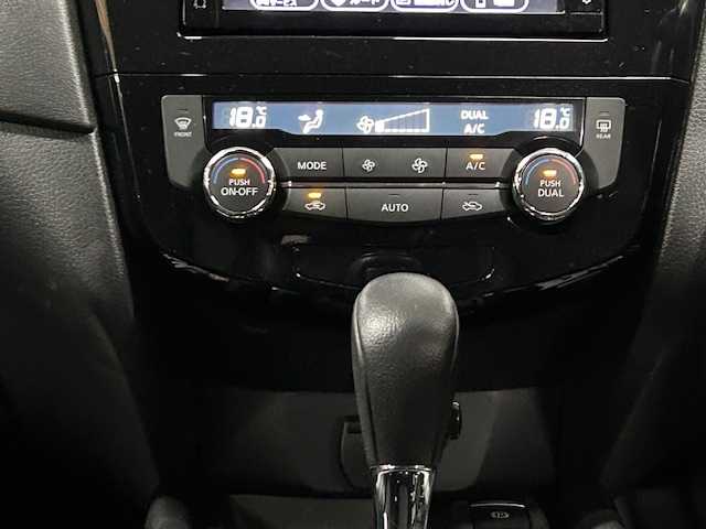 日産 エクストレイル 20Xi 道央・札幌 2018(平30)年 5.4万km ダイヤモンドブラック 【2509034304】/４ＷＤ　/プロパイロット　/純正ナビ　/フルセグＴＶ　/アラウンドビューモニター　/パワーバックドア　/純正１８インチアルミ　/デジタルインナーミラー　/ＬＥＤヘッドライト　/フォグライト　/ルーフレール　/ＥＴＣ