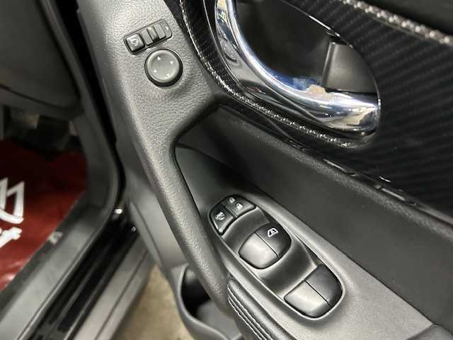 日産 エクストレイル 20Xi 道央・札幌 2018(平30)年 5.4万km ダイヤモンドブラック 【2509034304】/４ＷＤ　/プロパイロット　/純正ナビ　/フルセグＴＶ　/アラウンドビューモニター　/パワーバックドア　/純正１８インチアルミ　/デジタルインナーミラー　/ＬＥＤヘッドライト　/フォグライト　/ルーフレール　/ＥＴＣ