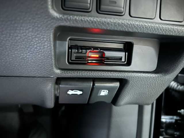 日産 エクストレイル 20Xi 道央・札幌 2018(平30)年 5.4万km ダイヤモンドブラック 【2509034304】/４ＷＤ　/プロパイロット　/純正ナビ　/フルセグＴＶ　/アラウンドビューモニター　/パワーバックドア　/純正１８インチアルミ　/デジタルインナーミラー　/ＬＥＤヘッドライト　/フォグライト　/ルーフレール　/ＥＴＣ