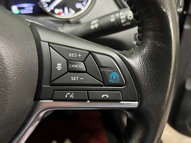 日産 エクストレイル 20Xi 道央・札幌 2018(平30)年 5.4万km ダイヤモンドブラック 【2509034304】/４ＷＤ　/プロパイロット　/純正ナビ　/フルセグＴＶ　/アラウンドビューモニター　/パワーバックドア　/純正１８インチアルミ　/デジタルインナーミラー　/ＬＥＤヘッドライト　/フォグライト　/ルーフレール　/ＥＴＣ