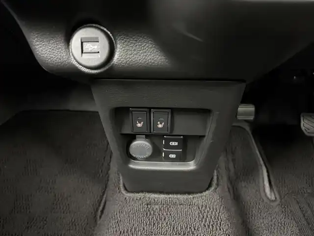 スズキ ハスラー タフワイルド 愛知県 2024(令6)年 0.2万km スチールシルバーM TEIN車高調/スズキセーフティサポート/　　・デュアルカメラブレーキサポート/　　・車線逸脱警報機能/　　・車線逸脱抑制機能/　　・ふらつき警報/　　・アダプティブクルーズコントロール/　　・ハイビームアシスト/デジタルインナーミラー/ドライブレコーダー/純正9インチナビ/　　CD/DVD/BT/フルセグ/全方位モニター/ETC/革巻きステアリング/ステアリングリモコン/シートヒーター/ルーフレール/純正LEDヘッドライト/フォグランプ/社外15インチアルミホイール