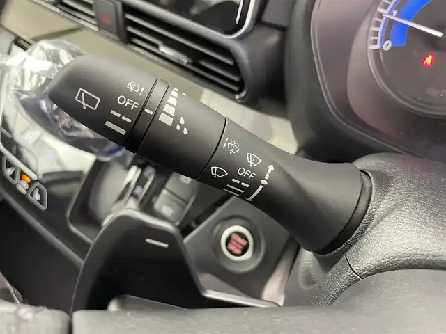 三菱 デリカミニ T プレミアム 富山県 2025(令7)年 0.1千km アメジストブラック/シルキーホワイト T　PREMIUM　4WD　/純正9型ディスプレイオーディオ（121330）（DA22JM)/　　－－bluetooth、Carplay、Androidauto/サイドデカール（33440）/全周囲カメラ/前後コーナーセンサー/前席シートヒーター/ステアリングヒーター/両側パワースライドドア（フットオープン可）/純正15インチAW/ACC/衝突軽減ブレーキ/車線逸脱警報/車線逸脱防止支援/MIパイロット/先行車発進お知らせ/スマートキー/プッシュスタート/オートライト/LEDヘッドライト/フォグ/ルーフレール/オートホールド/ヒルディセントコントロール/パドルシフト/横滑防止装置/保証書、取説/スペアキー