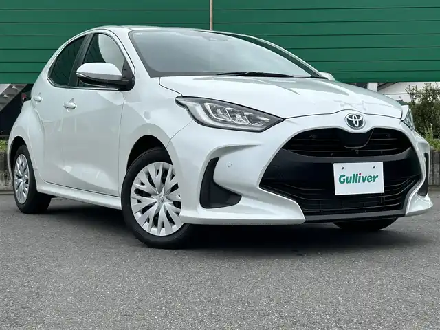 トヨタ ヤリス ハイブリッド Z 茨城県 2023(令5)年 1.5万km プラチナホワイトパールマイカ 純正8型ディスプレイオーディオ/AppleCarPlay/レーダー付きクルーズコントロール/ビルトインETC/アラウンドビューモニター/シートヒーター/純正フロアマット/横滑り防止装置/コーナーセンサー前後/レーンキープアシスト/オートライト/オートマチックハイビーム/LEDヘッドライト/ステアリングヒーター/ブラインドスポットモニター