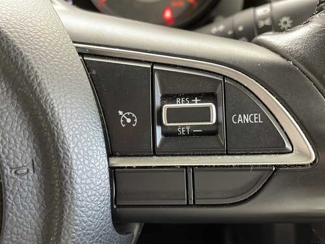 スズキ ジムニー XC 茨城県 2021(令3)年 4.5万km ミディアムグレー ・社外SDナビ（AM/FM/CD/DVD/HDMI）/・衝突軽減ブレーキ/・LDA/・バックカメラ/・電格ウィンカーミラー/・ステアリングスイッチ/・ミラーデフォッガー/・クルーズコントロール/・ビルトインETC/・前席シートヒーター/・フロアマット