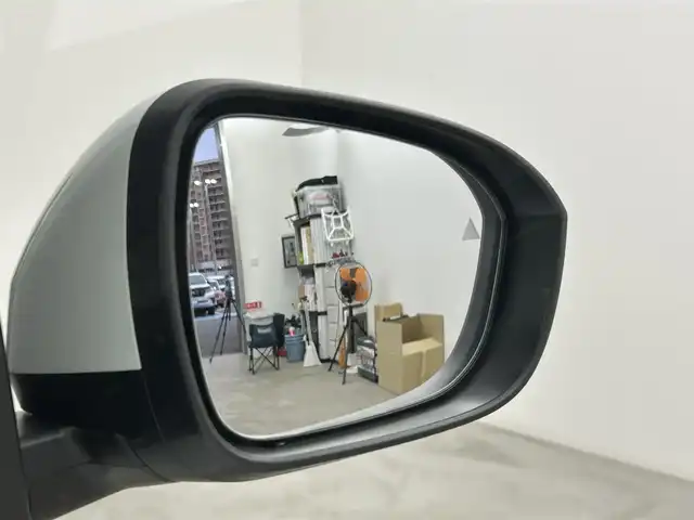 日産 セレナ e－パワー ハイウェイスター V 千葉県 2025(令7)年 0.1千km プリズムホワイト 登録済未使用車/エマージェンシーブレーキ/・プロパイロット/・レーンキープアシスト/・車線逸脱警報システム/・ブラインドスポットモニター/・クリアランスソナー/純正12.3インチコネクティッドナビ/・USB/Bluetooth/フルセグTV/・アラウンドビューモニター/・ビルトインETC2.0/・インテリジェントルームミラー/・純正前後ドライブレコーダー/両側パワースライドドア/革巻きステアリング/・ステアリングスイッチ/e-Pedal/電子パーキング/・ブレーキホールド/ハーフレザーシート/左右独立エアコン/置くだけ充電/オートライト/・オートマチックハイビーム/・LEDヘッドライト/・LEDフォグランプ/純正16インチAW/電動格納ウインカーミラー/プッシュスタート/・スマートキー/・スペアキー/取扱説明書、新車時保証書