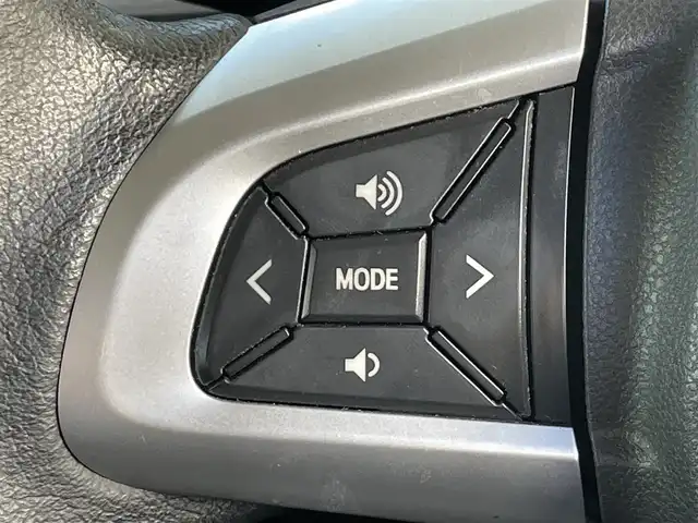 ダイハツ タント カスタム RS SA 兵庫県 2015(平27)年 5.5万km 黒 (株)IDOMが運営する【じしゃロン神戸名谷店】の自社ローン専用車両になりますこちらは現金またはオートローンご利用時の価格です。自社ローンご希望の方は別途その旨お申付け下さい。DVDナビ/フルセグテレビ/バックカメラ/フリップダウンモニター/アイドリングストップ/ウィンカーミラー/プッシュスタート/両側パワースライドドア/ETC/フロントバンパーLEDライトアップ付