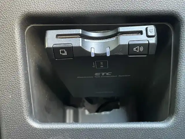 ダイハツ タント カスタム RS SA 兵庫県 2015(平27)年 5.5万km 黒 (株)IDOMが運営する【じしゃロン神戸名谷店】の自社ローン専用車両になりますこちらは現金またはオートローンご利用時の価格です。自社ローンご希望の方は別途その旨お申付け下さい。DVDナビ/フルセグテレビ/バックカメラ/フリップダウンモニター/アイドリングストップ/ウィンカーミラー/プッシュスタート/両側パワースライドドア/ETC/フロントバンパーLEDライトアップ付