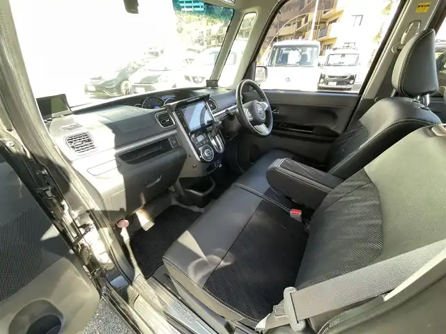 ダイハツ タント カスタム RS SA 兵庫県 2015(平27)年 5.5万km 黒 (株)IDOMが運営する【じしゃロン神戸名谷店】の自社ローン専用車両になりますこちらは現金またはオートローンご利用時の価格です。自社ローンご希望の方は別途その旨お申付け下さい。DVDナビ/フルセグテレビ/バックカメラ/フリップダウンモニター/アイドリングストップ/ウィンカーミラー/プッシュスタート/両側パワースライドドア/ETC/フロントバンパーLEDライトアップ付