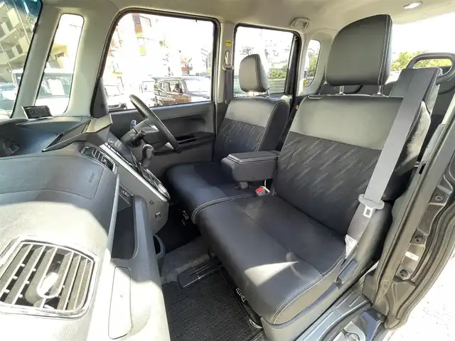 ダイハツ タント カスタム RS SA 兵庫県 2015(平27)年 5.5万km 黒 (株)IDOMが運営する【じしゃロン神戸名谷店】の自社ローン専用車両になりますこちらは現金またはオートローンご利用時の価格です。自社ローンご希望の方は別途その旨お申付け下さい。DVDナビ/フルセグテレビ/バックカメラ/フリップダウンモニター/アイドリングストップ/ウィンカーミラー/プッシュスタート/両側パワースライドドア/ETC/フロントバンパーLEDライトアップ付