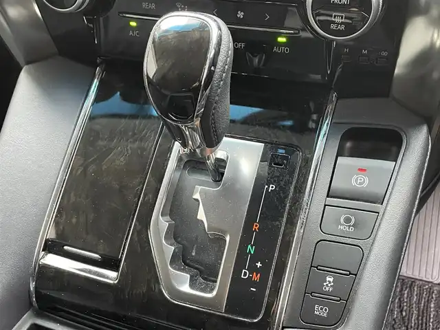 トヨタ ヴェルファイア Z Gエディション 滋賀県 2017(平29)年 7.3万km ブラック 純正10.5インチナビ/【Bluetooth/CD/DVD/Bru-ray/USB/フルセグTV/HDMI】/純正フリップダウンモニター/JBLプレミアムサウンド/ハーフレザーシート/両側パワースライドドア/バックカメラ/クルーズコントロール/クリアランスソナー/LEDヘッドライト/オートマチックハイビーム/衝突軽減ブレーキ/前後ドライブレコーダー/ビルトインETC/D/Nパワーシート/D/Nシートヒーター/D/Nシートベンチレーション/二列目パワーリクライニング/助手席/二列目パワーオットマン/ステアリングヒーター/パワーバックドア/電動パーキングブレーキ/オートブレーキホールド/パーキングアシスト/プッシュスタート/スマートキー/ステアリングリモコン