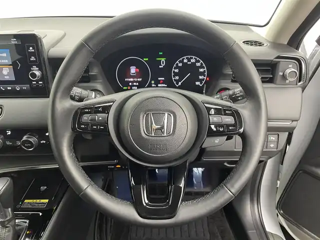 ホンダ ヴェゼル ハイブリッド e:HEV Z 宮城県 2022(令4)年 0.9万km プレミアムサンライトホワイトパール 4WD/純正９型コネクトナビ/フルセグTV/ＢＳＭ/パワーバックドア/アダプティブクルーズ　/シートヒーター/フロントウィンドウ熱線/ヒーテッドドアミラー/ワイヤレス充電/ハーフレザーシート/ドライブレコーダー/ＥＴＣ２．０/ホンダセンシング/パーキングセンサー/スマートフォン連携 /禁煙車