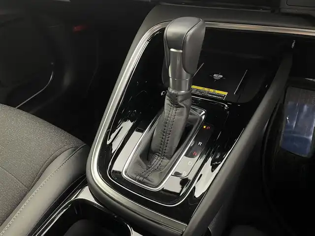 ホンダ ヴェゼル ハイブリッド e:HEV Z 宮城県 2022(令4)年 0.9万km プレミアムサンライトホワイトパール 4WD/純正９型コネクトナビ/フルセグTV/ＢＳＭ/パワーバックドア/アダプティブクルーズ　/シートヒーター/フロントウィンドウ熱線/ヒーテッドドアミラー/ワイヤレス充電/ハーフレザーシート/ドライブレコーダー/ＥＴＣ２．０/ホンダセンシング/パーキングセンサー/スマートフォン連携 /禁煙車