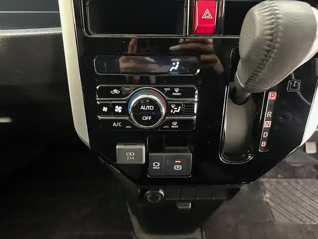 トヨタ ルーミー カスタムG－T 兵庫県 2023(令5)年 1.1万km ブラックマイカメタリック ・純正SDナビ/・全方位モニタ-/・純正前後ドライブレコーダー/・ETC2.0/・両側パワースライドドア/・衝突軽減ブレーキ/・レーンキープアシスト/・追従クルーズコントロール/・電子パーキングブレーキ/・純正15インチアルミホイール/・オートライト/・オートハイビーム/・LEDヘッドライト/・LEDフォグランプ/・前後コーナーセンサー/・純正フロアマット/・スマートキー/・スペアキー1本/・プッシュスタート