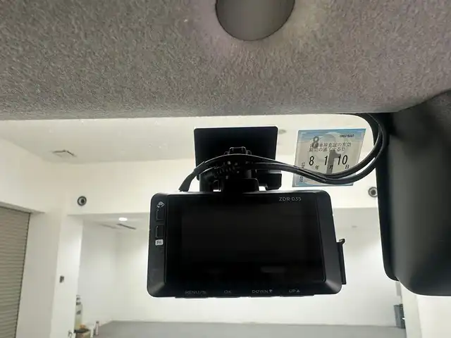 トヨタ ルーミー カスタムG－T 兵庫県 2023(令5)年 1.1万km ブラックマイカメタリック ・純正SDナビ/・全方位モニタ-/・純正前後ドライブレコーダー/・ETC2.0/・両側パワースライドドア/・衝突軽減ブレーキ/・レーンキープアシスト/・追従クルーズコントロール/・電子パーキングブレーキ/・純正15インチアルミホイール/・オートライト/・オートハイビーム/・LEDヘッドライト/・LEDフォグランプ/・前後コーナーセンサー/・純正フロアマット/・スマートキー/・スペアキー1本/・プッシュスタート