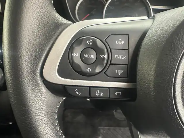 トヨタ ルーミー カスタムG－T 兵庫県 2023(令5)年 1.1万km ブラックマイカメタリック ・純正SDナビ/・全方位モニタ-/・純正前後ドライブレコーダー/・ETC2.0/・両側パワースライドドア/・衝突軽減ブレーキ/・レーンキープアシスト/・追従クルーズコントロール/・電子パーキングブレーキ/・純正15インチアルミホイール/・オートライト/・オートハイビーム/・LEDヘッドライト/・LEDフォグランプ/・前後コーナーセンサー/・純正フロアマット/・スマートキー/・スペアキー1本/・プッシュスタート