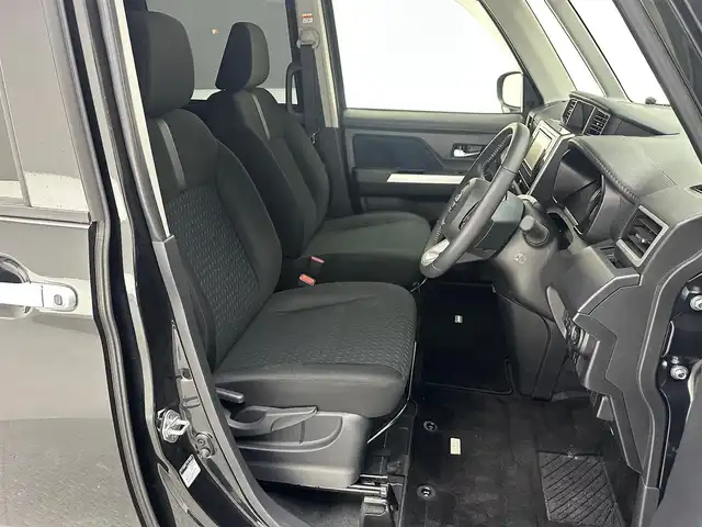 トヨタ ルーミー カスタムG－T 兵庫県 2023(令5)年 1.1万km ブラックマイカメタリック ・純正SDナビ/・全方位モニタ-/・純正前後ドライブレコーダー/・ETC2.0/・両側パワースライドドア/・衝突軽減ブレーキ/・レーンキープアシスト/・追従クルーズコントロール/・電子パーキングブレーキ/・純正15インチアルミホイール/・オートライト/・オートハイビーム/・LEDヘッドライト/・LEDフォグランプ/・前後コーナーセンサー/・純正フロアマット/・スマートキー/・スペアキー1本/・プッシュスタート