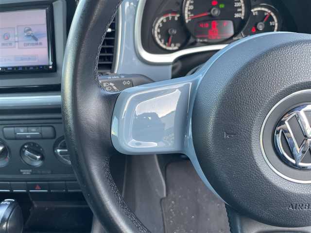 フォルクスワーゲン ザ・ビートル デザイン 岡山県 2012(平24)年 4.2万km デニムブルー 登録時走行距離41921km/社外ナビ/地デジTV(AM/FM/CD/DVD)/バックカメラ/ドライブレコーダー/コーナーセンサー/MTモード付AT/リモコンキー/16インチ純正AW/フロアマット/電動格納ミラー/ウィンカーミラー