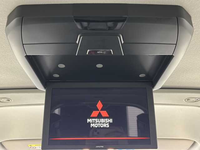 三菱 デリカＤ：５ アーバンギア G パワーパッケージ 宮城県 2022(令4)年 5.9万km ホワイトダイヤモンド 禁煙車/e-Assist/・衝突被害軽減ブレーキシステム/・車線逸脱警報システム/・オートマチックハイビーム/マルチアラウンドビューモニター/アダプティブクルーズコントロール/左側オートステップ/純正10.1インチSDナビ/・BTDVD/CD/SD/USB/HDMI/AUX/iPod/フルセグTV/両側パワースライドドア/電動リアゲート/前席シートヒーター/運転席パワーシート/ビルトインETC/革巻きステアリング/ステアリングスイッチ/パドルシフト/ステアヒーター/プッシュスタート/スマートキー×2/LEDヘッドライト/LEDフォグランプ/純正18インチアルミホイール/純正フロアマット/純正ドアバイザー/横滑り防止装置/アイドリングストップ