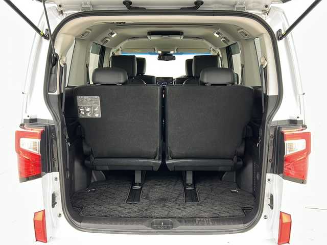 三菱 デリカＤ：５ アーバンギア G パワーパッケージ 宮城県 2022(令4)年 5.9万km ホワイトダイヤモンド 禁煙車/e-Assist/・衝突被害軽減ブレーキシステム/・車線逸脱警報システム/・オートマチックハイビーム/マルチアラウンドビューモニター/アダプティブクルーズコントロール/左側オートステップ/純正10.1インチSDナビ/・BTDVD/CD/SD/USB/HDMI/AUX/iPod/フルセグTV/両側パワースライドドア/電動リアゲート/前席シートヒーター/運転席パワーシート/ビルトインETC/革巻きステアリング/ステアリングスイッチ/パドルシフト/ステアヒーター/プッシュスタート/スマートキー×2/LEDヘッドライト/LEDフォグランプ/純正18インチアルミホイール/純正フロアマット/純正ドアバイザー/横滑り防止装置/アイドリングストップ