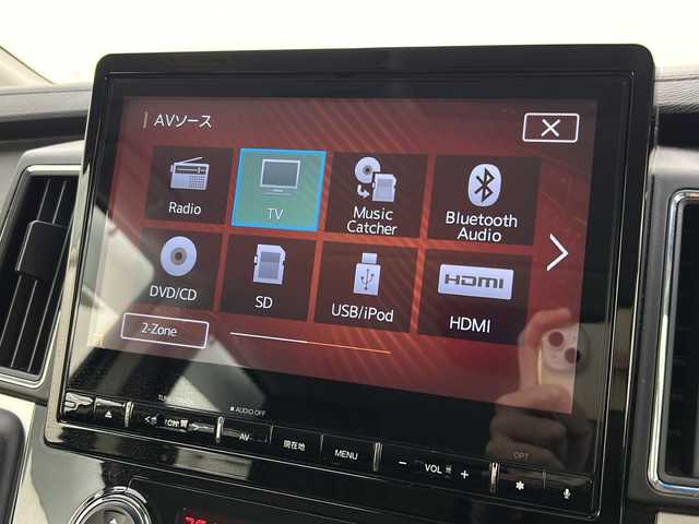 三菱 デリカＤ：５ アーバンギア G パワーパッケージ 宮城県 2022(令4)年 5.9万km ホワイトダイヤモンド 禁煙車/e-Assist/・衝突被害軽減ブレーキシステム/・車線逸脱警報システム/・オートマチックハイビーム/マルチアラウンドビューモニター/アダプティブクルーズコントロール/左側オートステップ/純正10.1インチSDナビ/・BTDVD/CD/SD/USB/HDMI/AUX/iPod/フルセグTV/両側パワースライドドア/電動リアゲート/前席シートヒーター/運転席パワーシート/ビルトインETC/革巻きステアリング/ステアリングスイッチ/パドルシフト/ステアヒーター/プッシュスタート/スマートキー×2/LEDヘッドライト/LEDフォグランプ/純正18インチアルミホイール/純正フロアマット/純正ドアバイザー/横滑り防止装置/アイドリングストップ