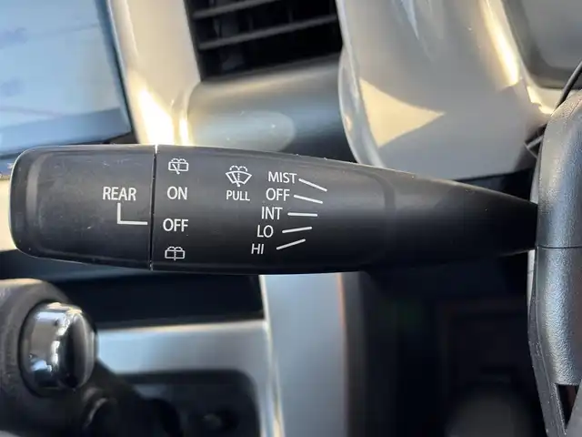 スズキ ハスラー J 滋賀県 2019(令1)年 4.1万km フェニックスレッドパール/ホワイト2トーンルーフ ワンオーナー/純正8型ナビ/・Bluetooth/フルセグ/・CD/DVD/アラウンドビューモニター/ステアリングリモコン/ETC/前席シートヒーター/前後ドライブレコーダー/電動格納ミラー/LEDヘッドライト/フォグライト/スズキレーダーブレーキサポート/スマートキー