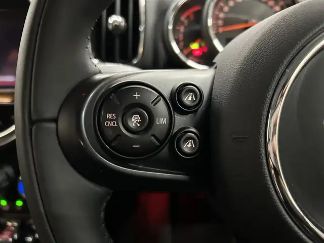 ＭＩＮＩ ＢＭＷ ミニ クロスオーバー クーパー D オール4 岩手県 2021(令3)年 5万km セージグリーンメタリック ドライビングアシストパッケージプラス/・ アクティブクルーズコントロール/・ リアビューカメラ/・ フロント＆リアＰＤＣ/・ パーキングアシスト/・ ドライビングアシスト/・純正HDDナビ/・18インチAW/・コンフォートアクセス/・LEDライト