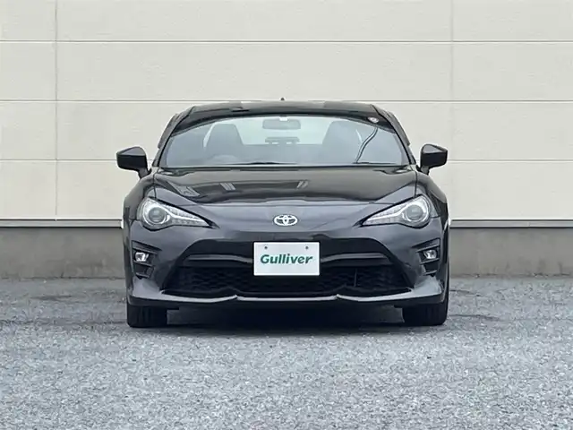 トヨタ ８６ GT リミテッド 茨城県 2016(平28)年 4万km ダークグレーメタリック 後期型モデル/純正ナビ/バックカメラ/革巻きステアリング/ステアリングスイッチ/フルセグテレビ/バックカメラ/スマートキー/プッシュスタート/ハーフレザーシート/シートヒーター/クルーズコントロール/純正フロアマット/LEDヘッドライト/ETC/リアウイング