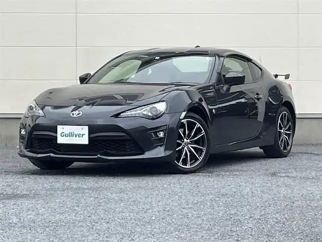 トヨタ ８６ GT リミテッド 茨城県 2016(平28)年 4万km ダークグレーメタリック 後期型モデル/純正ナビ/バックカメラ/革巻きステアリング/ステアリングスイッチ/フルセグテレビ/バックカメラ/スマートキー/プッシュスタート/ハーフレザーシート/シートヒーター/クルーズコントロール/純正フロアマット/LEDヘッドライト/ETC/リアウイング