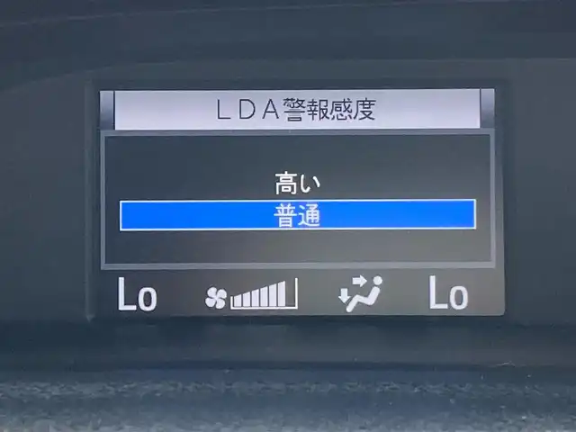 トヨタ ノア Si ダブルバイビーⅡ 千葉県 2020(令2)年 2.9万km ブラック 純正9インチナビ/(フルセグTV/BT/CD/DVD/FM/AM)/純正12インチフリップダウンモニター/モデリスタエアロ/バックカメラ/衝突被害軽減システム/車線逸脱警報/クルーズコントロール/ハーフレザーシート/両側パワースライドドア/横滑り防止装置/ビルトインETC/前後ドライブレコーダー/アイドリングストップ/LEDヘッドライト/フォグランプ/オートライト/ウィンカーミラー/電動格納ミラー/純正16インチAW/シートリフター/プッシュスタート/スマートキー/フロアマット/スペアキー/取扱説明書/保証書