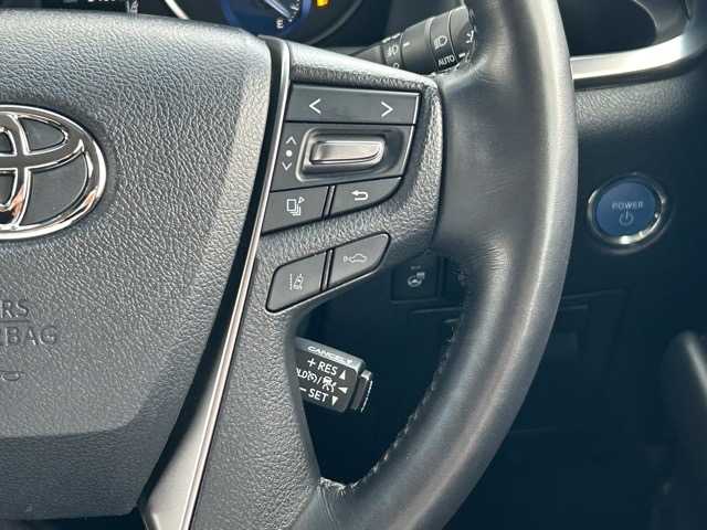 トヨタ アルファードハイブリット SR Cパッケージ 千葉県 2023(令5)年 3.5万km ホワイトパールクリスタルシャイン 純正ナビ/後席ディスプレイ/フルセグTV/Bluetooth/ETC2.0/オートエアコン/パノラミックビューモニター/両側パワースライドドア/パワーバックドア/レーダークルーズコントロール/1・2列目パワーシート/2列目オットマン/レーントレーシングアシスト/クリアランスソナー/パーキングサポートブレーキ/衝突被害軽減システム/ブラインドスポットモニター/リアクロストラフィックアラート/道路標識認識アシスト/先行者発進告知/インテリジェントパーキングアシスト/オートハイビーム/100V充電/プッシュスタート/スマートキー/スペアキー×1/LEDヘッドライト/純正アルミホイール/純正フロアマット/保証書・取扱説明書