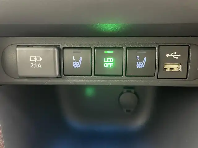 トヨタ ヤリスクロス ハイブリッド Z 愛知県 2021(令3)年 6.7万km ブラックマイカ/ホワイトパールクリスタルシャイン 2トーン モデリスタエアロパーツ/　　・フロントグリルガーニッシュ/　　・フロントスポイラー/　　・サイドスカート/　　・リヤスカート/　　・カラードフェンダー/　　・ルーフスポイラー/　　・LEDライセンスランプ/アルパイン製デジタルインナーミラー/純正ドライブレコーダー/ビルトインETC2.0/ステアリングリモコン/ステアリングヒーター/純正8インチコネクテッドナビ付ディスプレイオーディオ/テレビキット付/ハーフレザーシート/パワーシート/シートヒーター（前席）/トヨタセーフティセンス/　　・プリクラッシュセーフティ/　　・レーダークルーズコントロール/　　・レーンディバーチャーアラート/　　・ロードサインアシスト/BSM/スマートキー