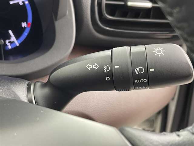 トヨタ ヤリスクロス ハイブリッド Z 愛知県 2021(令3)年 6.7万km ブラックマイカ/ホワイトパールクリスタルシャイン 2トーン モデリスタエアロパーツ/　　・フロントグリルガーニッシュ/　　・フロントスポイラー/　　・サイドスカート/　　・リヤスカート/　　・カラードフェンダー/　　・ルーフスポイラー/　　・LEDライセンスランプ/アルパイン製デジタルインナーミラー/純正ドライブレコーダー/ビルトインETC2.0/ステアリングリモコン/ステアリングヒーター/純正8インチコネクテッドナビ付ディスプレイオーディオ/テレビキット付/ハーフレザーシート/パワーシート/シートヒーター（前席）/トヨタセーフティセンス/　　・プリクラッシュセーフティ/　　・レーダークルーズコントロール/　　・レーンディバーチャーアラート/　　・ロードサインアシスト/BSM/スマートキー
