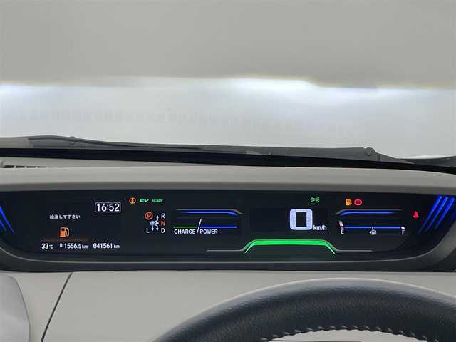 ホンダ フリード ハイブリット G ホンダセンシング 愛知県 2020(令2)年 4.2万km プラチナホワイトパール 純正ナビ　フルセグＴＶ　Ｂｌｕｅｔｏｏｔｈ　バックカメラ　両側電動スライドドア　ホンダセンシング　ＬＥＤヘッドライト　シートヒーター　衝突軽減　黒ハーフレザー　レーンキープ　プッシュスタート　禁煙車